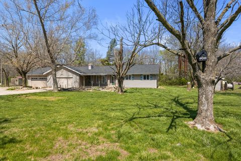 Tiny photo for 1150 E CR 800 N, Sullivan, IL 61951 (MLS # 12617344)