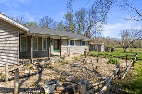 Tiny photo for 1150 E CR 800 N, Sullivan, IL 61951 (MLS # 12617344)