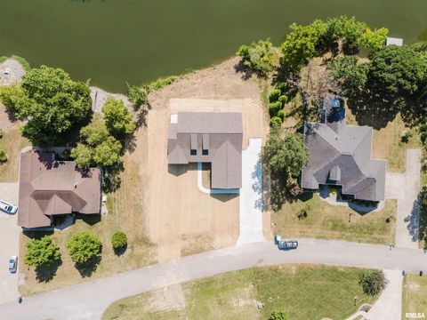 Tiny photo for 704 Jonathan Ln Lane #None, Carterville, IL 62918 (MLS # EB459279)