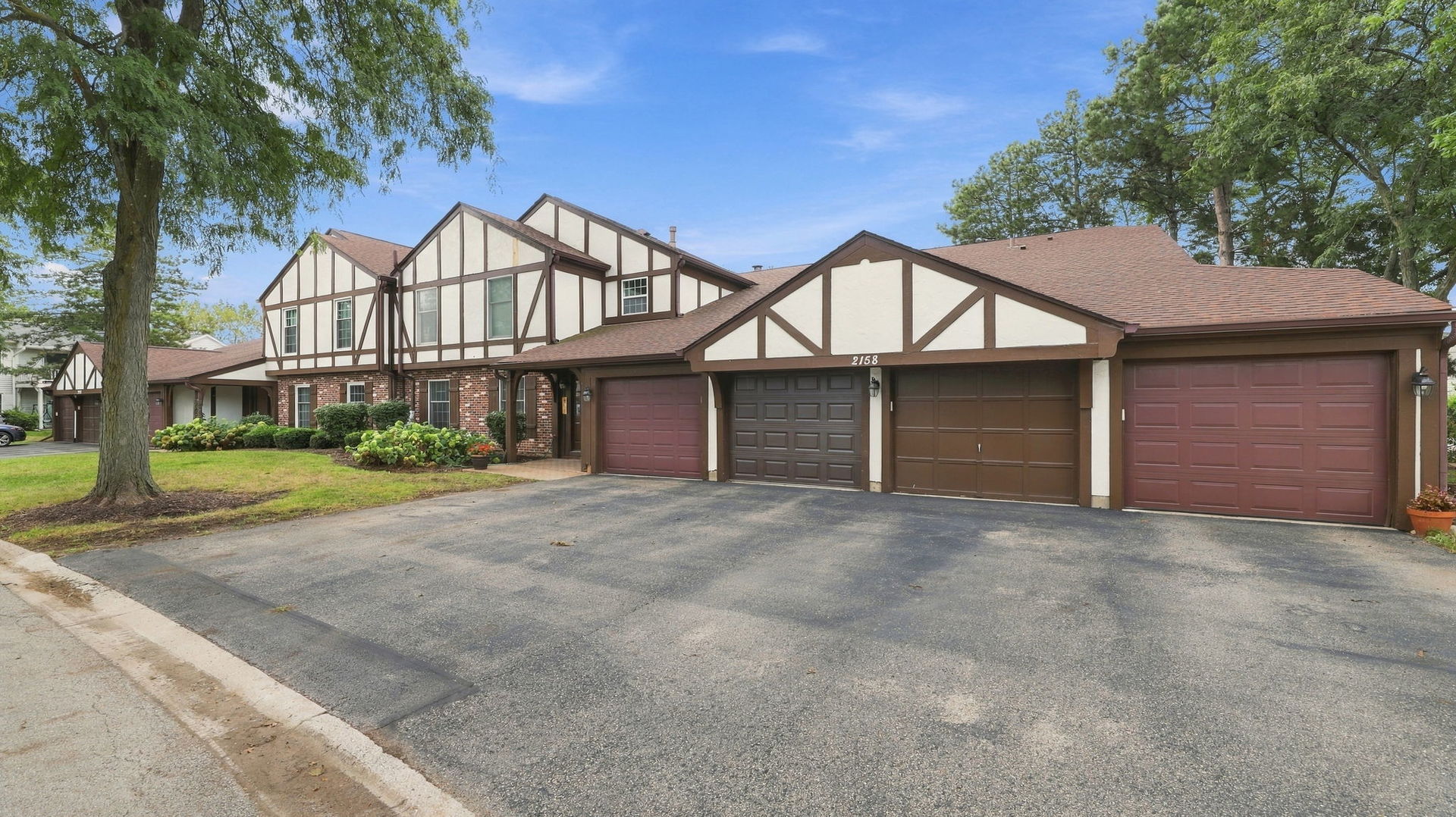 2158 Lancaster Circle 101C