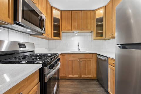 Tiny photo for 1415 W Pratt Boulevard #303, Chicago, IL 60626 (MLS # 12676551)