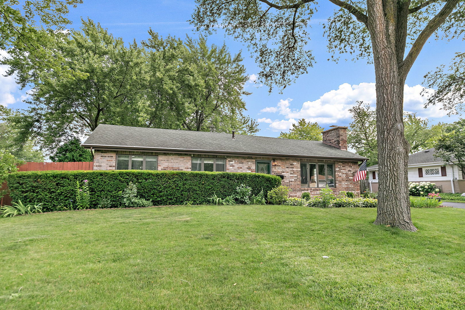 385 illinois Boulevard