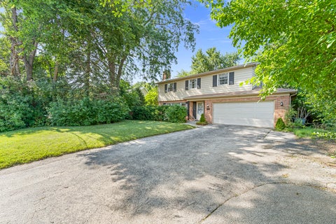 Tiny photo for 1130 E Lake Avenue, Glenview, IL 60025 (MLS # 12717844)