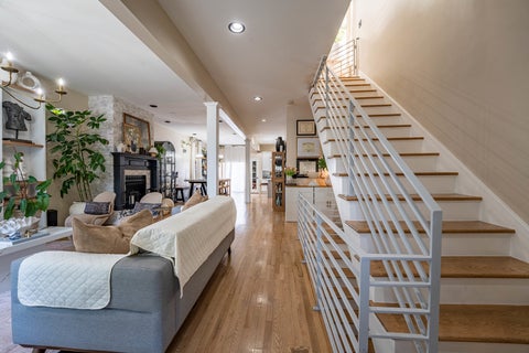 Tiny photo for 539 W 44th Place, Chicago, IL 60609 (MLS # 12749099)