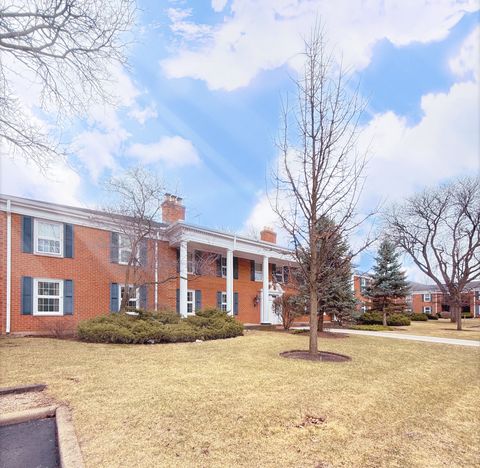 Tiny photo for 511 Coventry Lane #3, Crystal Lake, IL 60014 (MLS # 12442432)