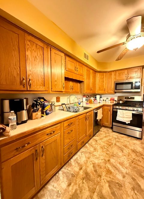 Tiny photo for 511 Coventry Lane #3, Crystal Lake, IL 60014 (MLS # 12442432)