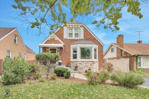 Photo of 9521 S SAWYER Avenue, Evergreen Park, IL 60805 (MLS # 12480595)