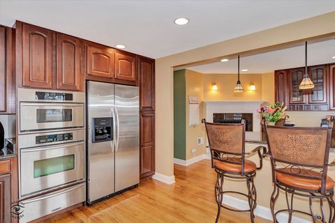 Tiny photo for 9521 S SAWYER Avenue, Evergreen Park, IL 60805 (MLS # 12480595)