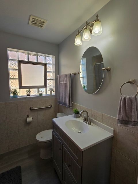 Tiny photo for 9521 S SAWYER Avenue, Evergreen Park, IL 60805 (MLS # 12480595)