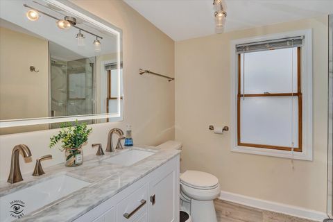 Tiny photo for 9521 S SAWYER Avenue, Evergreen Park, IL 60805 (MLS # 12480595)