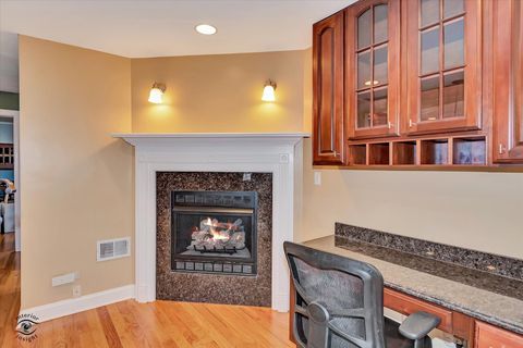 Tiny photo for 9521 S SAWYER Avenue, Evergreen Park, IL 60805 (MLS # 12480595)