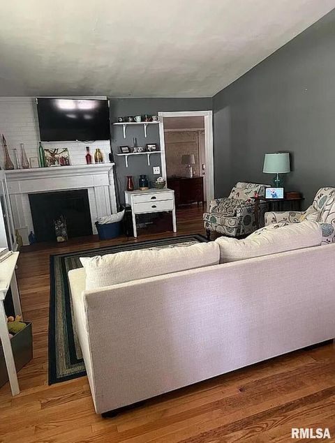 Tiny photo for 44 Marberry Drive, Metropolis, IL 62960 (MLS # EB459810)