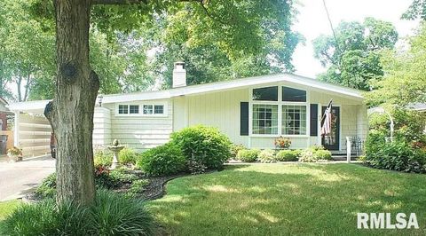 Photo of 44 Marberry Drive, Metropolis, IL 62960 (MLS # EB459810)