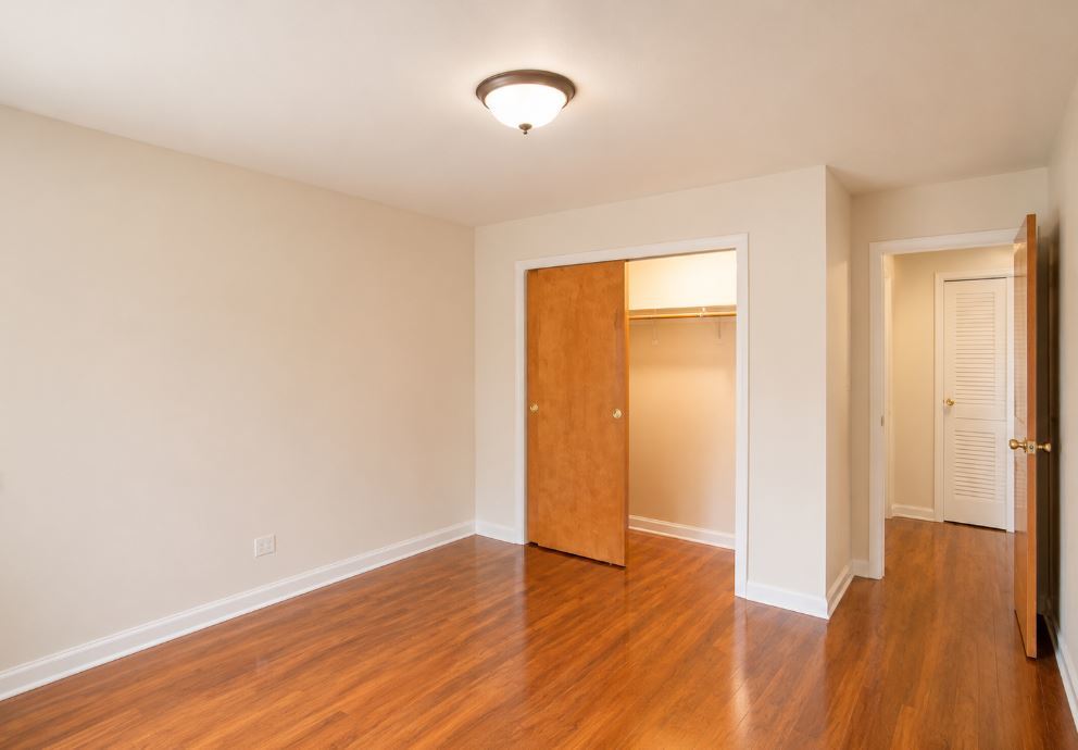 2411 W Fargo Avenue 202
