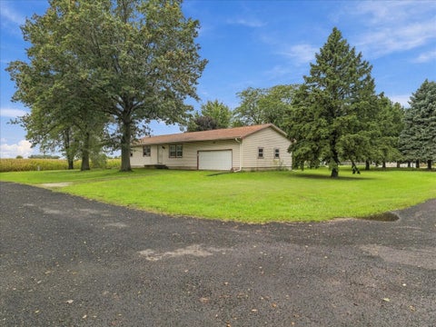 Tiny photo for 10419 Hampton Drive, Rock Falls, IL 61071 (MLS # 12760154)