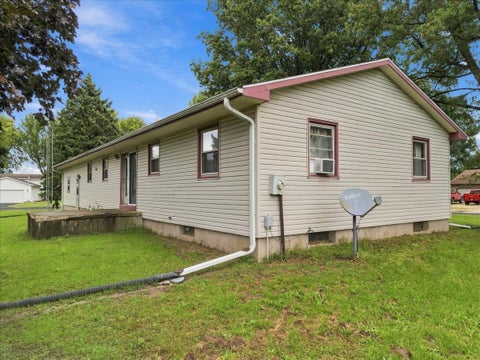 Tiny photo for 10419 Hampton Drive, Rock Falls, IL 61071 (MLS # 12760154)