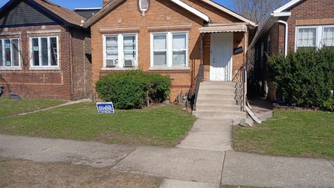 Tiny photo for 14129 S Dearborn Street, Riverdale, IL 60827 (MLS # 12517555)