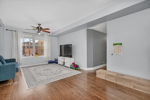 Tiny photo for 1410 W Sunnyside Avenue #1S, Chicago, IL 60640 (MLS # 12490311)