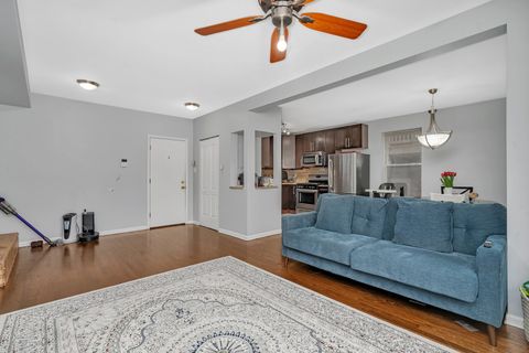 Tiny photo for 1410 W Sunnyside Avenue #1S, Chicago, IL 60640 (MLS # 12490311)