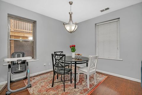 Tiny photo for 1410 W Sunnyside Avenue #1S, Chicago, IL 60640 (MLS # 12490311)