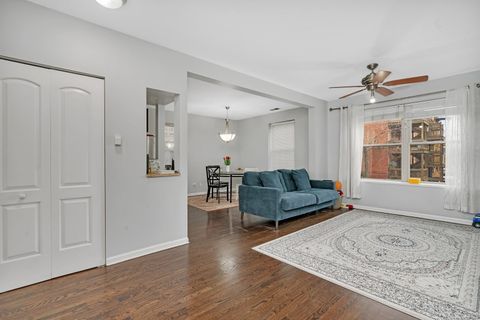 Tiny photo for 1410 W Sunnyside Avenue #1S, Chicago, IL 60640 (MLS # 12490311)
