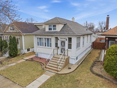 Tiny photo for 12506 Elm Street, Blue Island, IL 60406 (MLS # 12587687)