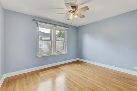 Tiny photo for 509 S Brainard Avenue, La Grange, IL 60525 (MLS # 12535379)