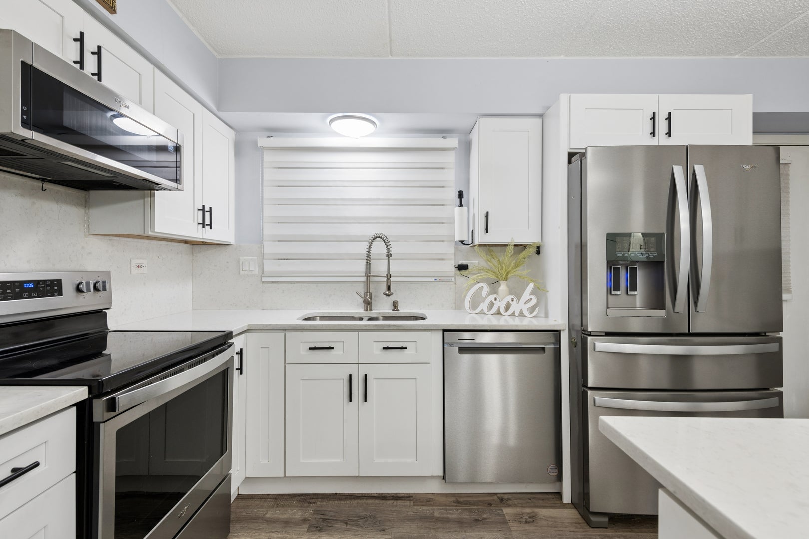944 N Rohlwing Road GJ