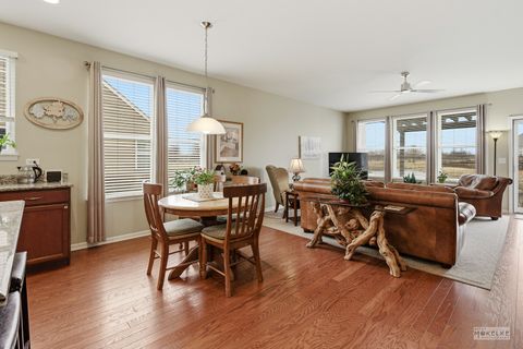 Tiny photo for Oswego, IL 60543 (MLS # 12565792)