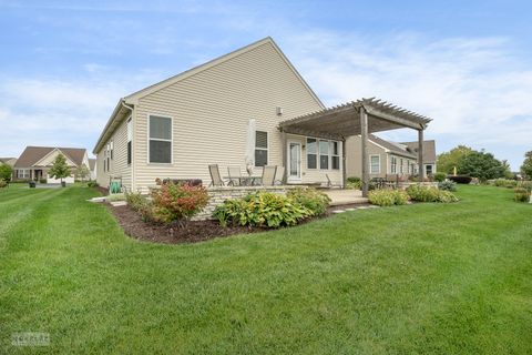 Tiny photo for Oswego, IL 60543 (MLS # 12565792)