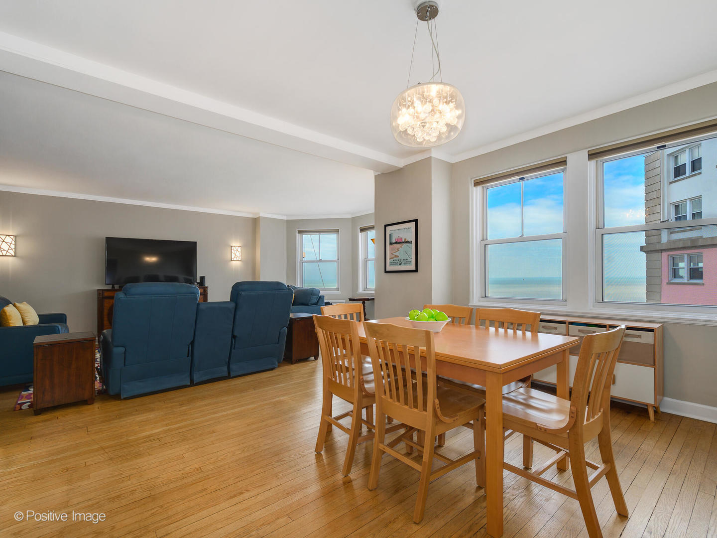 5555 N SHERIDAN Road 1717