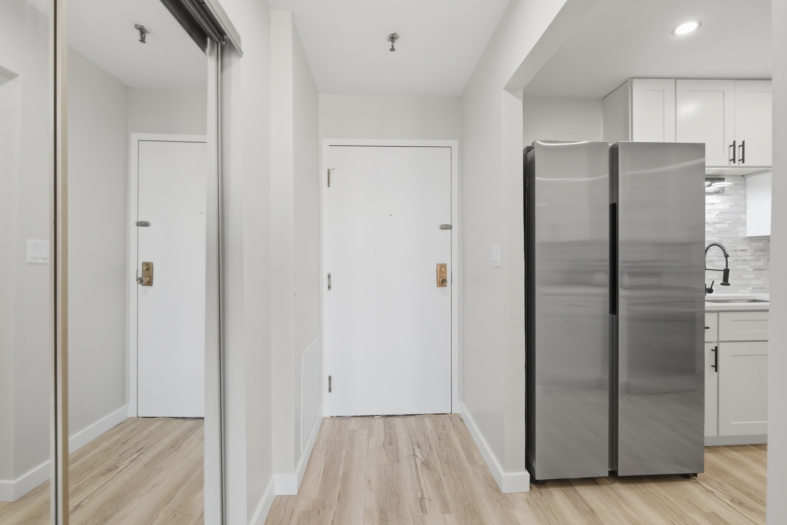 1777 W Crystal Lane 602