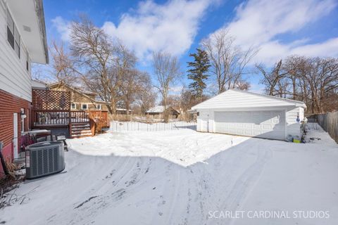 Tiny photo for 509 Westmore Meyers Road, Lombard, IL 60148 (MLS # 12548412)