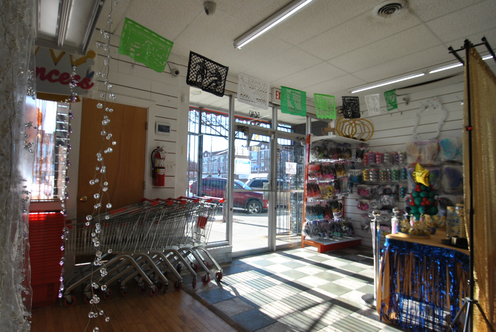 5640 W Cermak Road