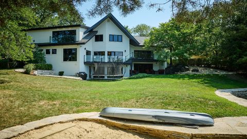 Tiny photo for 111 MURPHY LAKE Road, Park Ridge, IL 60068 (MLS # 12613011)