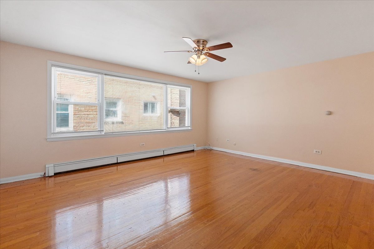 2650 W Touhy Avenue 2N