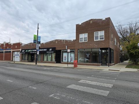 3034 W Montrose Avenue Chicago IL 60618