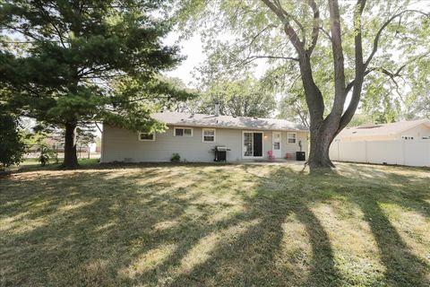 A home in Elk Grove Village