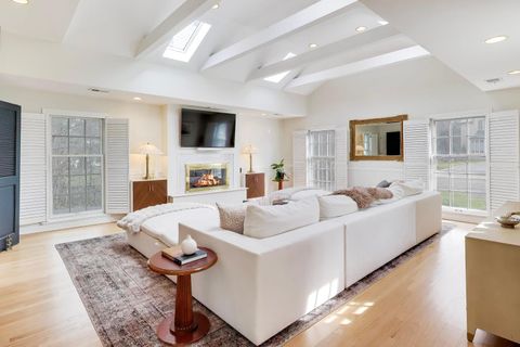 Tiny photo for 180 Westview Road, Winnetka, IL 60093 (MLS # 12605858)