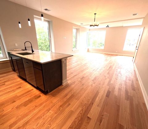 Tiny photo for 2100 W 18TH Place #301, Chicago, IL 60608 (MLS # 12480412)