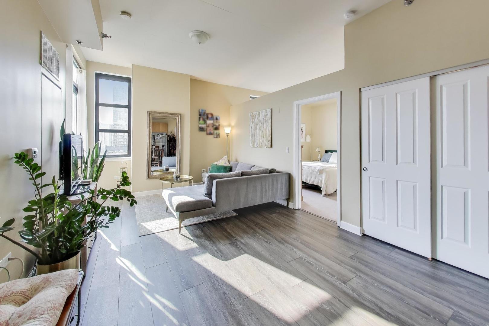 1464 S MICHIGAN Avenue 611