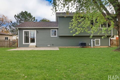 Tiny photo for 1304 Lorelei Drive, Zion, IL 60099 (MLS # 12501935)