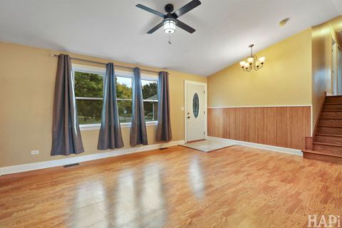 Tiny photo for 1304 Lorelei Drive, Zion, IL 60099 (MLS # 12501935)