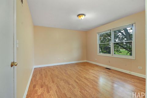 Tiny photo for 1304 Lorelei Drive, Zion, IL 60099 (MLS # 12501935)