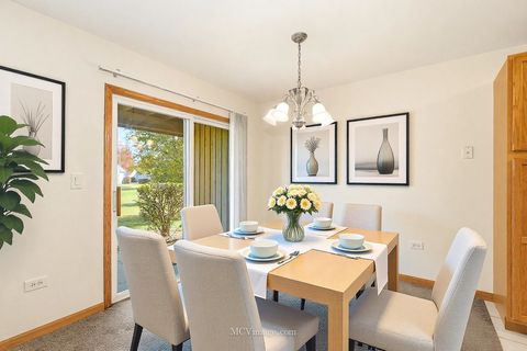 Tiny photo for 13841 S Bristlecone Drive #A, Plainfield, IL 60544 (MLS # 12500530)