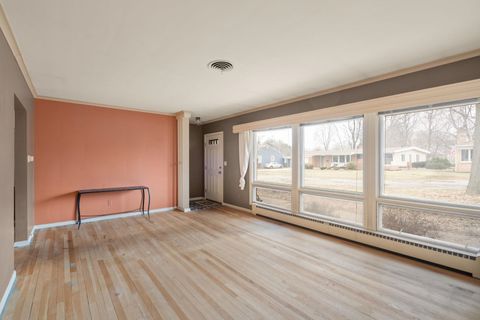 Tiny photo for 3006 15th Street, Moline, IL 61265 (MLS # 100000400)