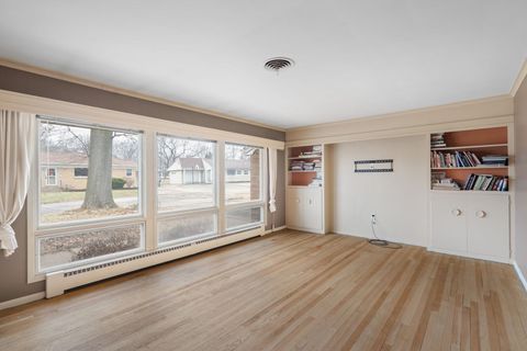 Tiny photo for 3006 15th Street, Moline, IL 61265 (MLS # 100000400)