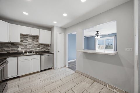 Tiny photo for 513 Dubois Circle, Bolingbrook, IL 60440 (MLS # 12698558)