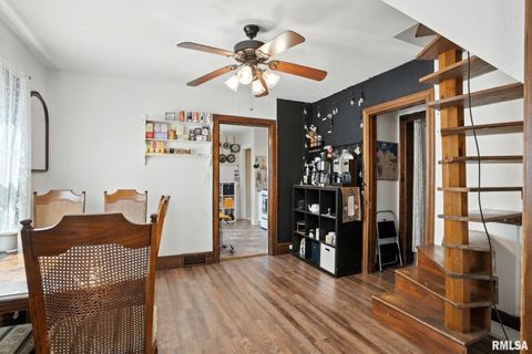 Tiny photo for 142 11TH Street, Silvis, IL 61282 (MLS # QC4266869)