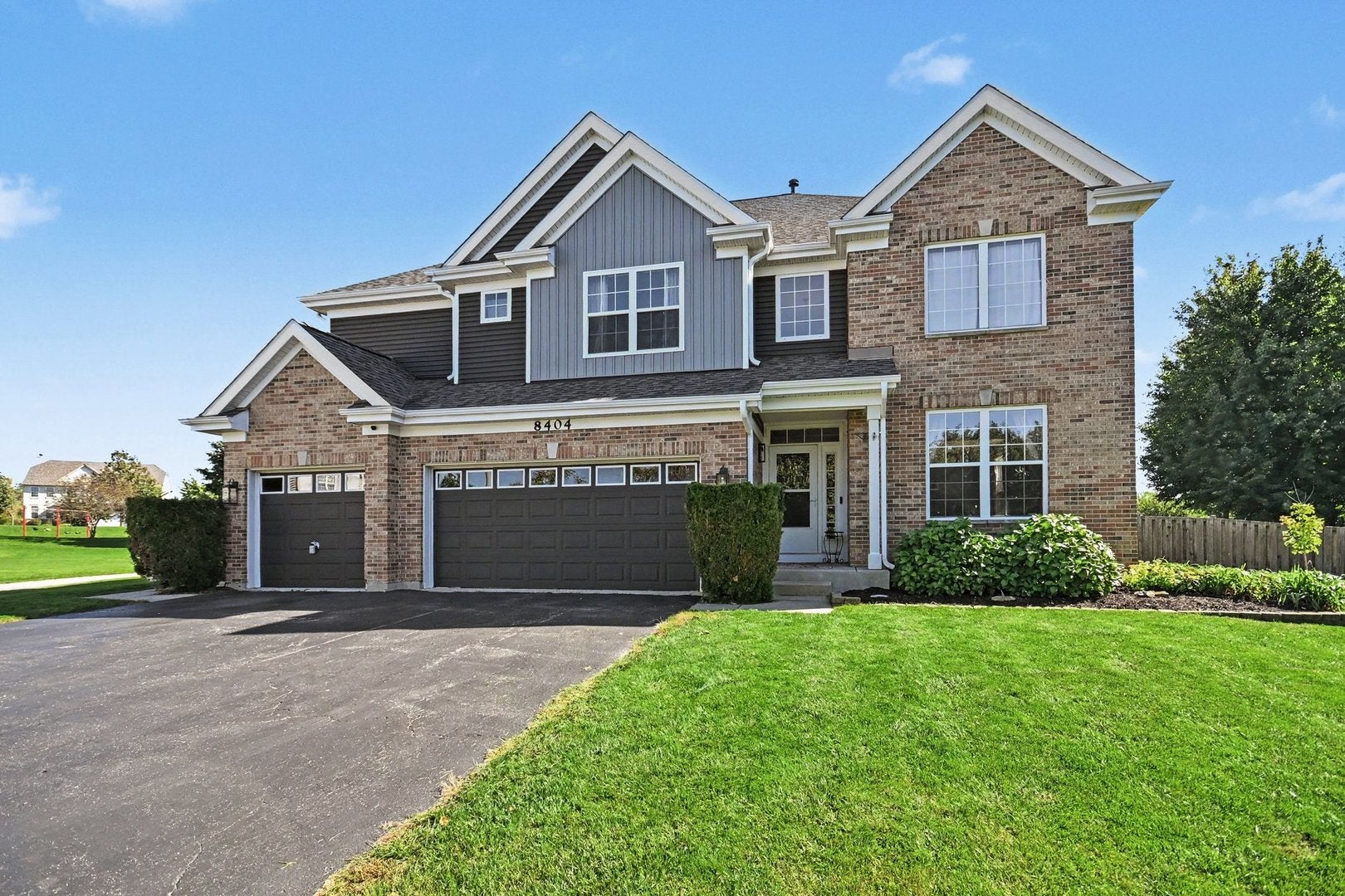 8404 Hanbury Court